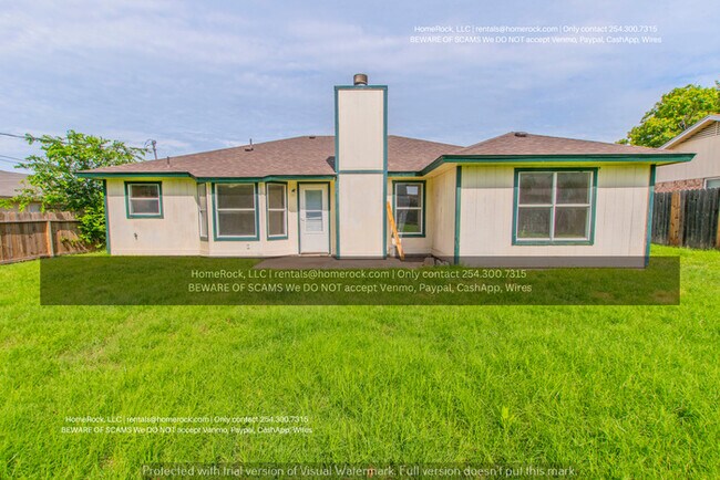 Building Photo - 4 Bedroom 2 Bath Available NOW