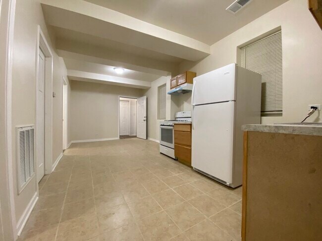 Building Photo - 4302 S Honore St
