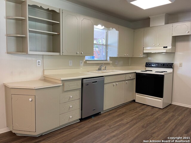 Building Photo - 4230 Chestnut Hill Dr
