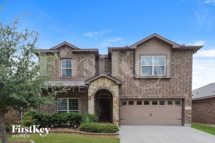 Primary Photo - 5105 Glen Meadow Dr