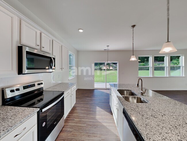 Foto del edificio - 5070 Hudson Vly Dr