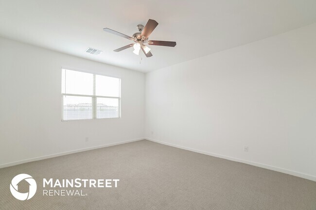 Foto del edificio - 10920 S 55th Ln