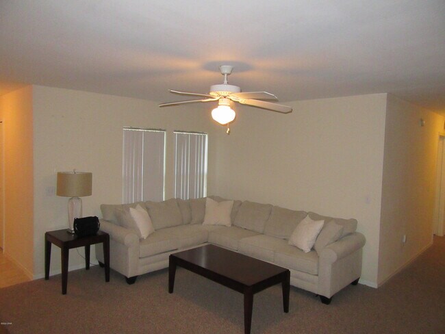 Foto del edificio - 1501 Lighthouse Rd