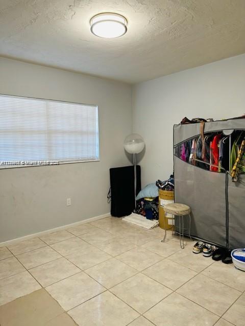 Foto del edificio - 18700 NE 3rd Ct