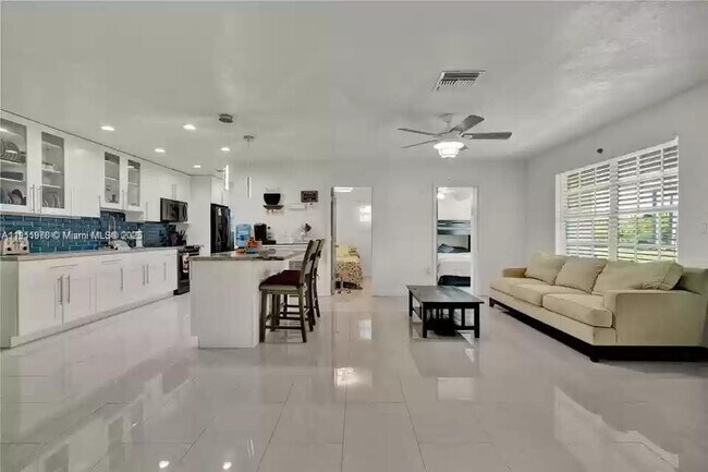 Foto del edificio - 18441 SW 238th St