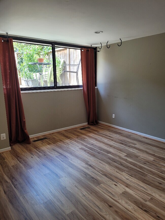 Building Photo - 220 M St SW