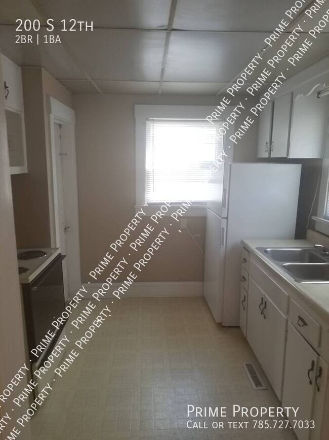 Building Photo - 200 S 12th-