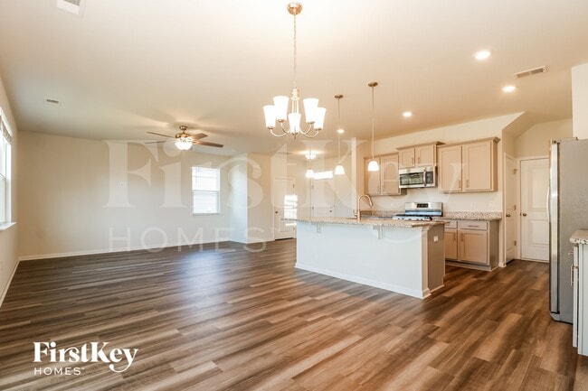 Building Photo - 591 Wayton Cir