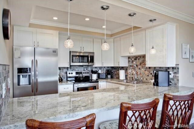 Foto del edificio - 24242 Santa Clara Ave