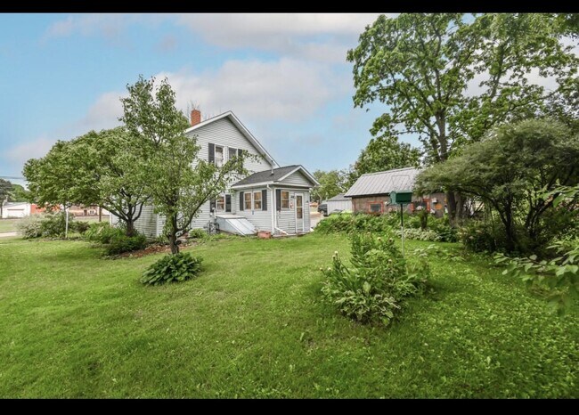 Backyard - 105 South St