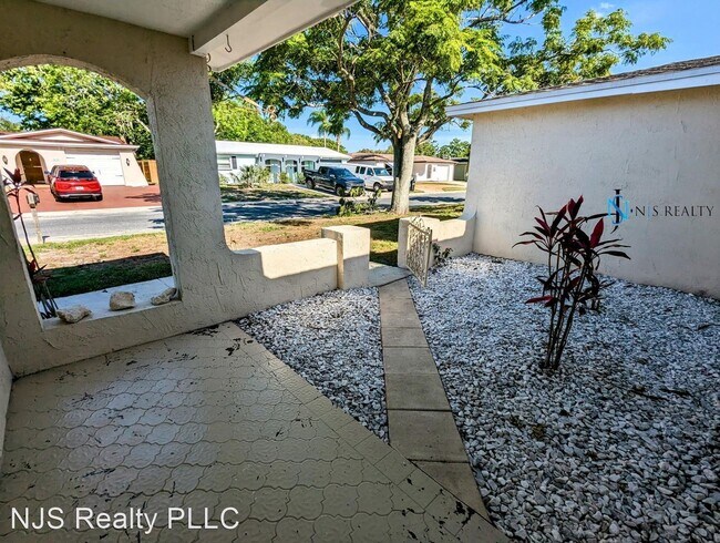 Building Photo - 3 br, 2 bath House - 10135 Glen Moor Ln.