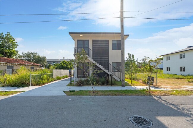 Building Photo - 18362 SW 102nd Pl