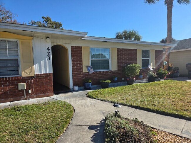 Building Photo - 423 Duchess Ct