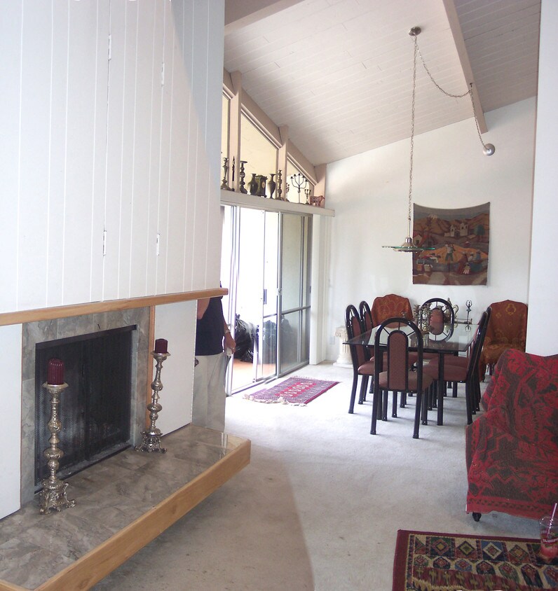 872 Sierra Vista Dr, Twin Peaks, CA 92391 Townhome Rentals in Twin