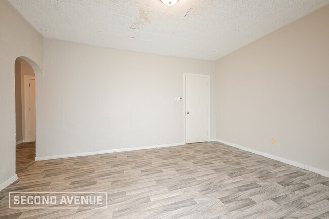 Foto del edificio - 7645 Highland Ave