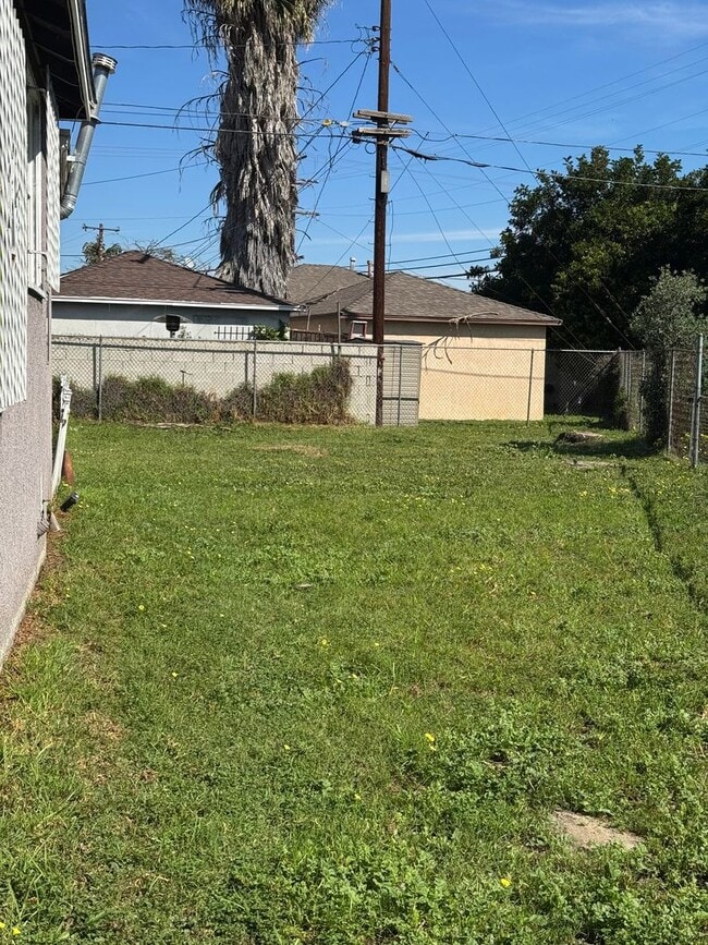 Foto del edificio - Coming Soon!