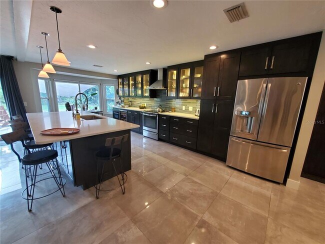 Foto del edificio - 5208 Summerwood Ct