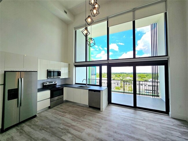 Building Photo - 4400 Sunrise Blvd