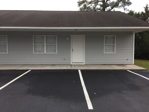 Building Photo - 134 Pine St