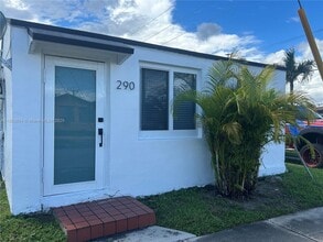Building Photo - 290 NW 45th Ave
