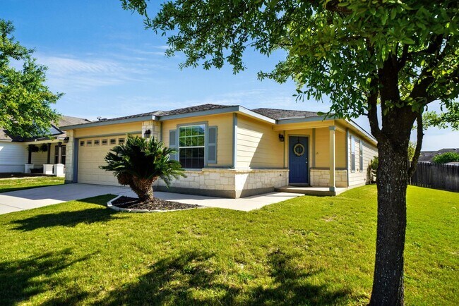 Foto del edificio - Beautiful home in the desirable Trails of Kensington Ranch, Schertz, TX - Realtor Commission: $500