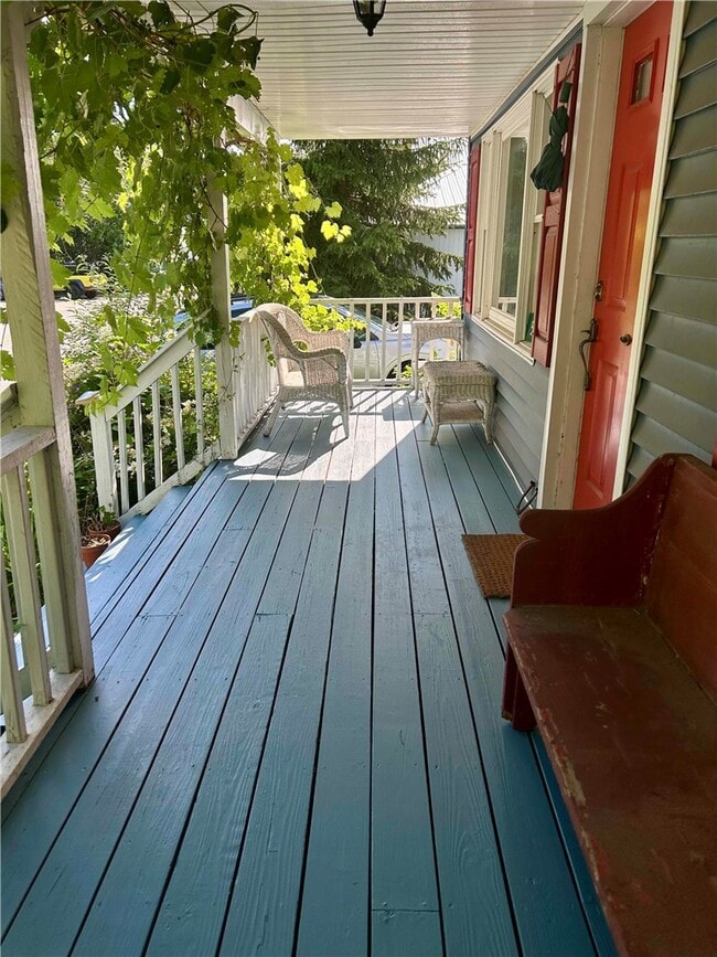 Building Photo - 511 Main St