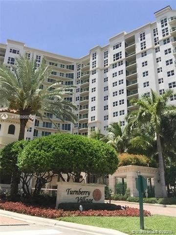 Foto principal - 20000 E Country Club Dr