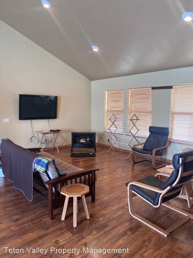 Foto del edificio - 3 br, 2 bath House - 930 Tonya Road