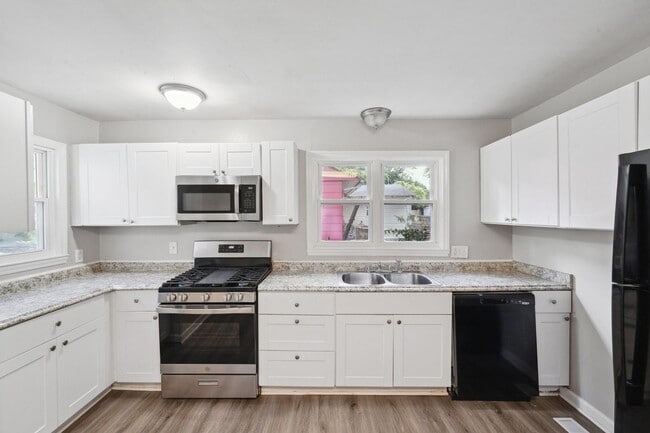 Building Photo - Charming 3BR House in Gastonia