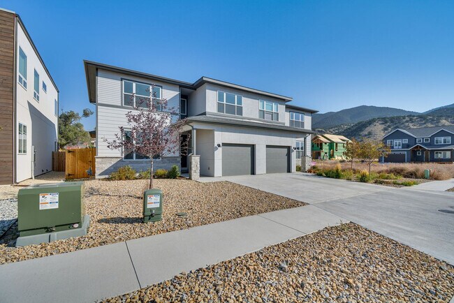 Foto del edificio - 133 River Ridge Ln