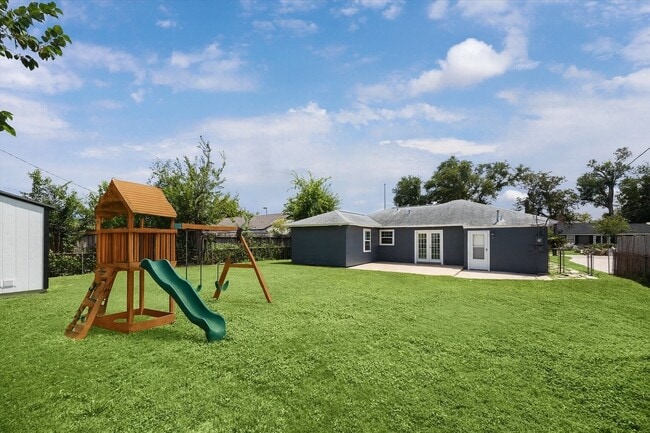 Building Photo - 6906 Raton St