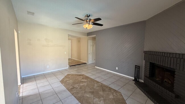 Foto del edificio - 4624 W Chicago St