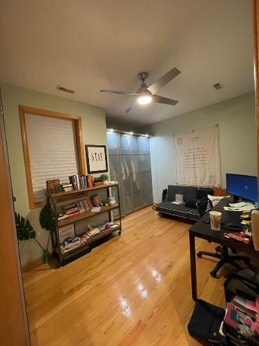 Foto del edificio - 1451 N Ashland Ave