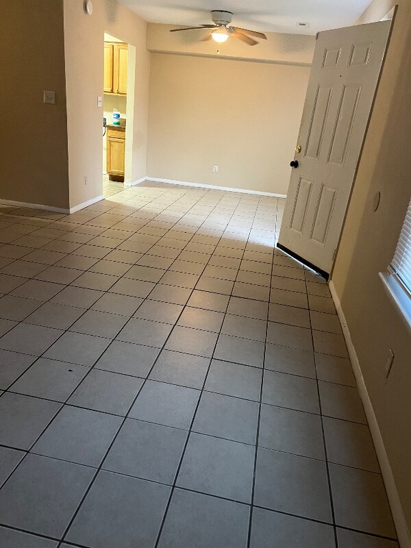Foto principal - 7952 Thompson Rd