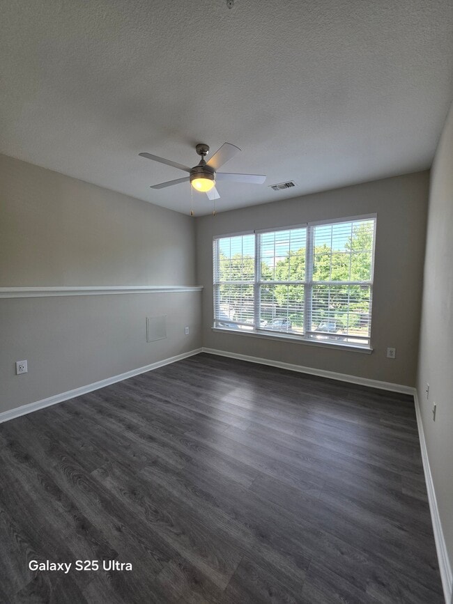 Building Photo - 13309 Glen Echo Cir