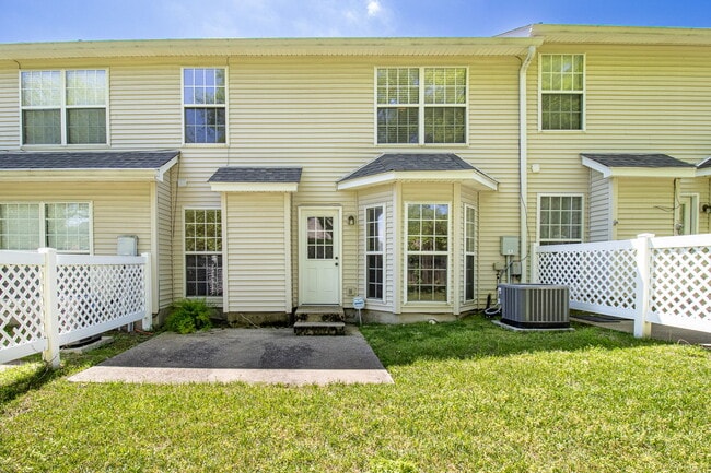Building Photo - 2126 Nashboro Blvd