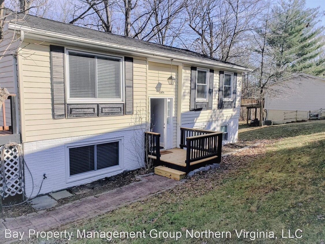Primary Photo - 3 br, 2 bath House - 584 Rockbridge Dr SE