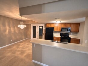 Building Photo - 2405 Creeks Edge Ct
