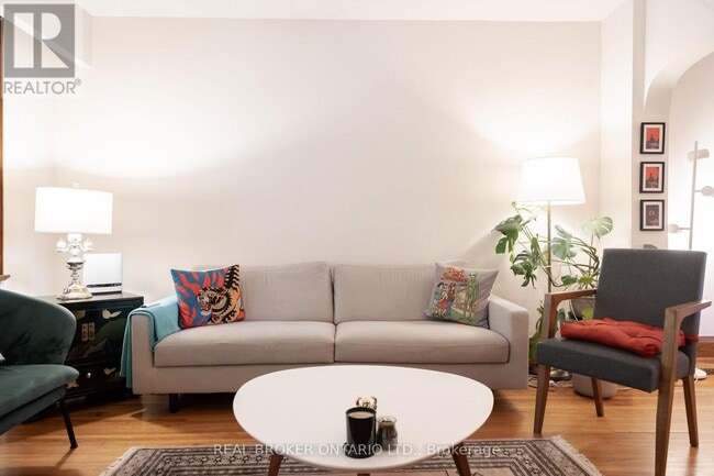 Building Photo - 110 Westlake Ave