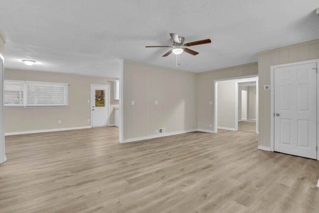 Photo - 6061 Lower Brk Ln House