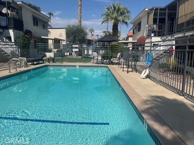 Foto del edificio - 45303 Sunset Ln