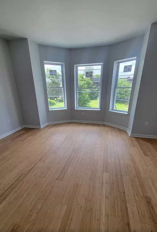 Foto del edificio - 1129 Poplar Grove St