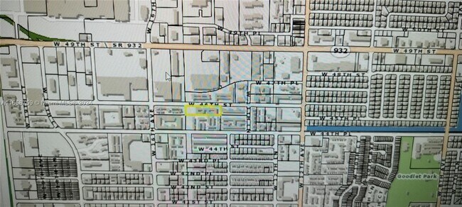 Building Photo - 1480 W 46th St