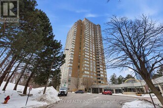 Building Photo - 215 Wynford Dr