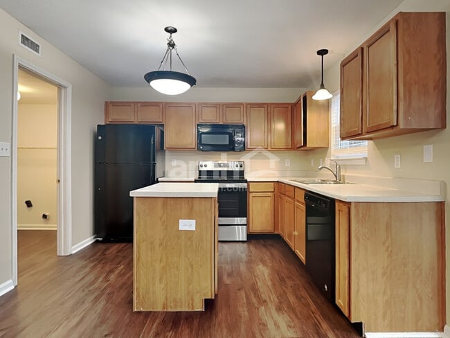 Building Photo - 15003 Lovely Dove Ln