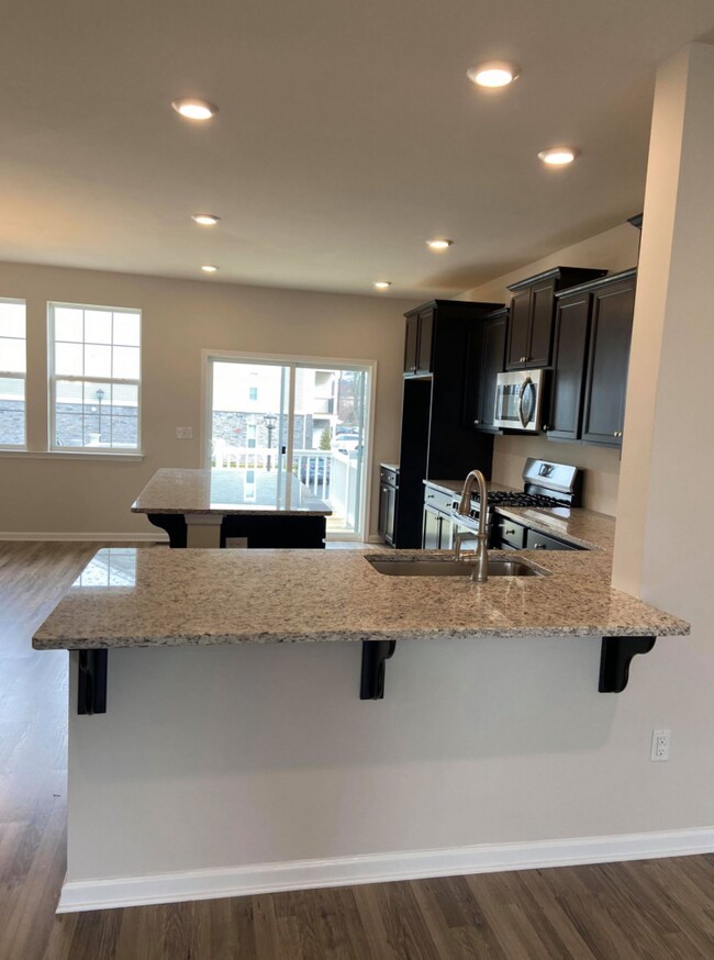 Foto del edificio - 8 Runway Pl