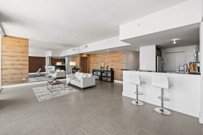 Photo - 244 Biscayne Blvd Apartment