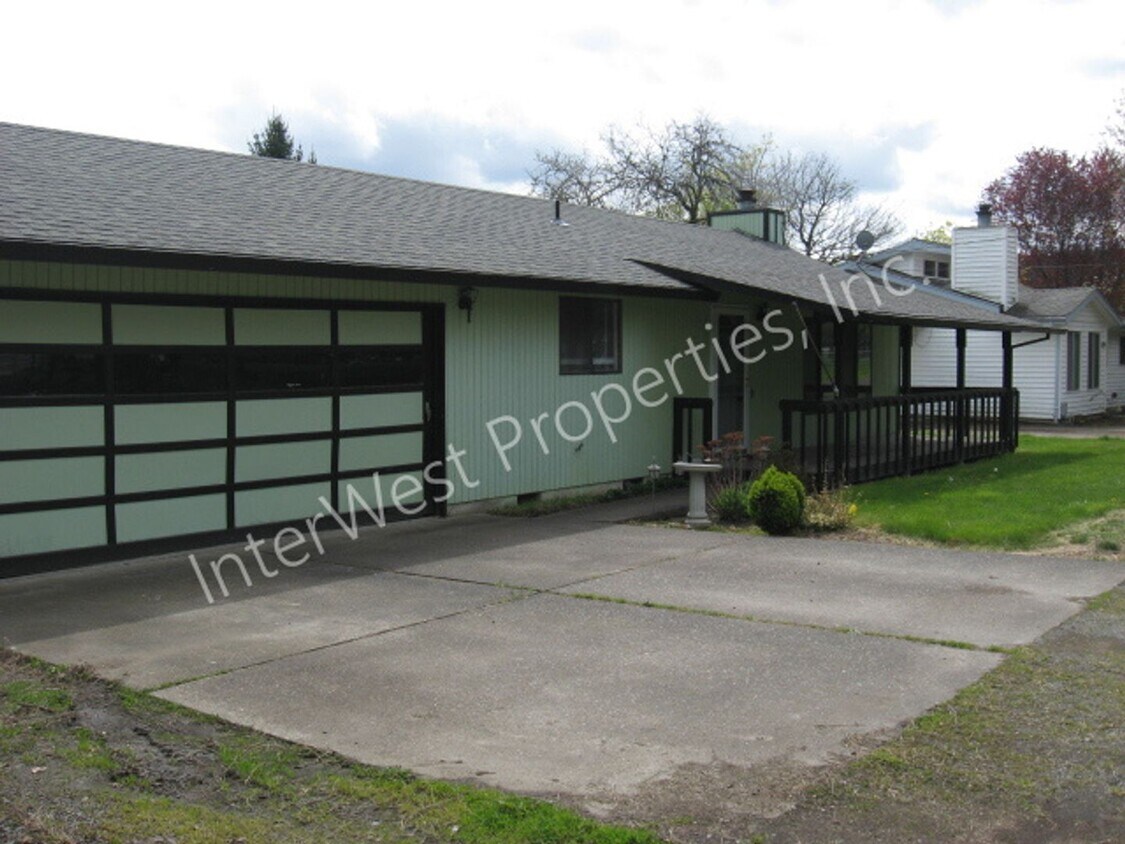 Foto principal - Ranch-Style Home in Beaverton with Fenced ...