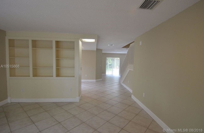 Building Photo - 14311 SW 154th Ct