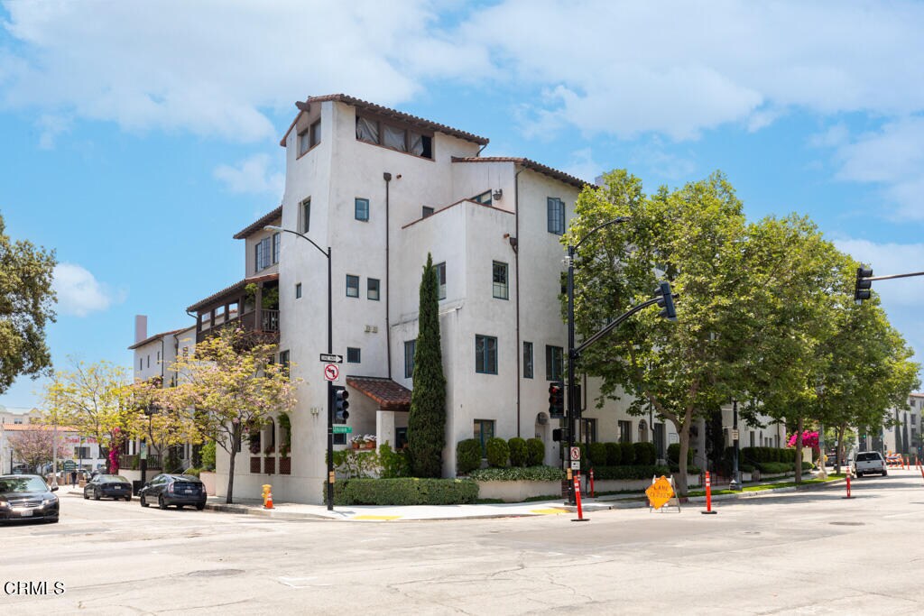 Primary Photo - 700 Union St